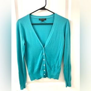 Banana Republic sweater size XS. Light and breathable!